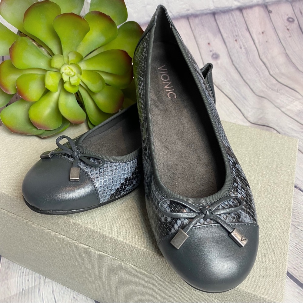 Vionic Spark Minna Snakeskin Ballet Flats